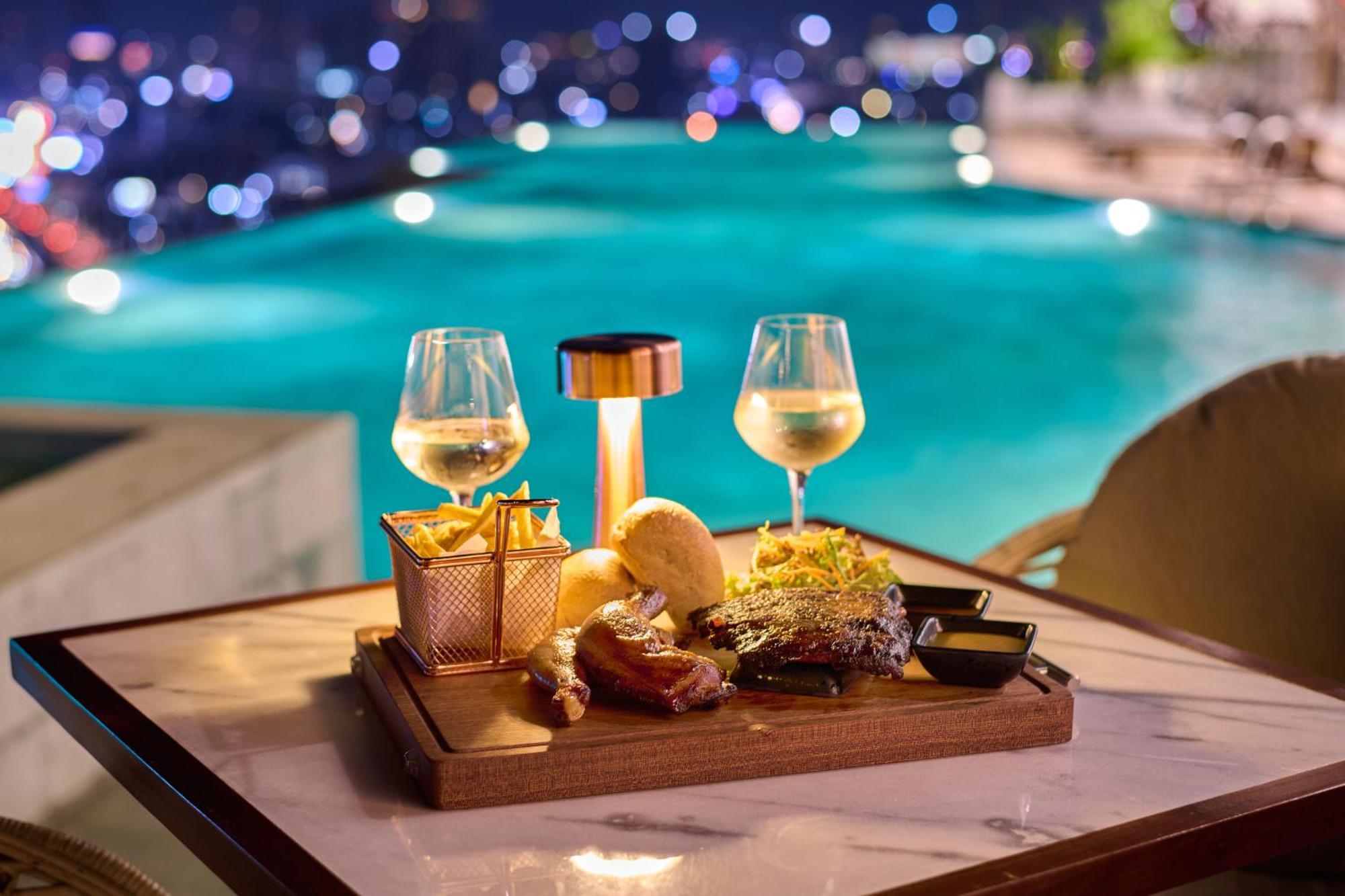 The Peninsula Phnom Penh Hotel Ngoại thất bức ảnh